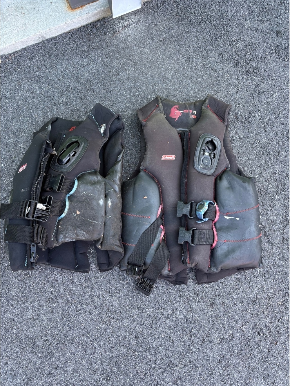 2 Coleman Life Jacket Vests Walkie Talkie Set. S and XS